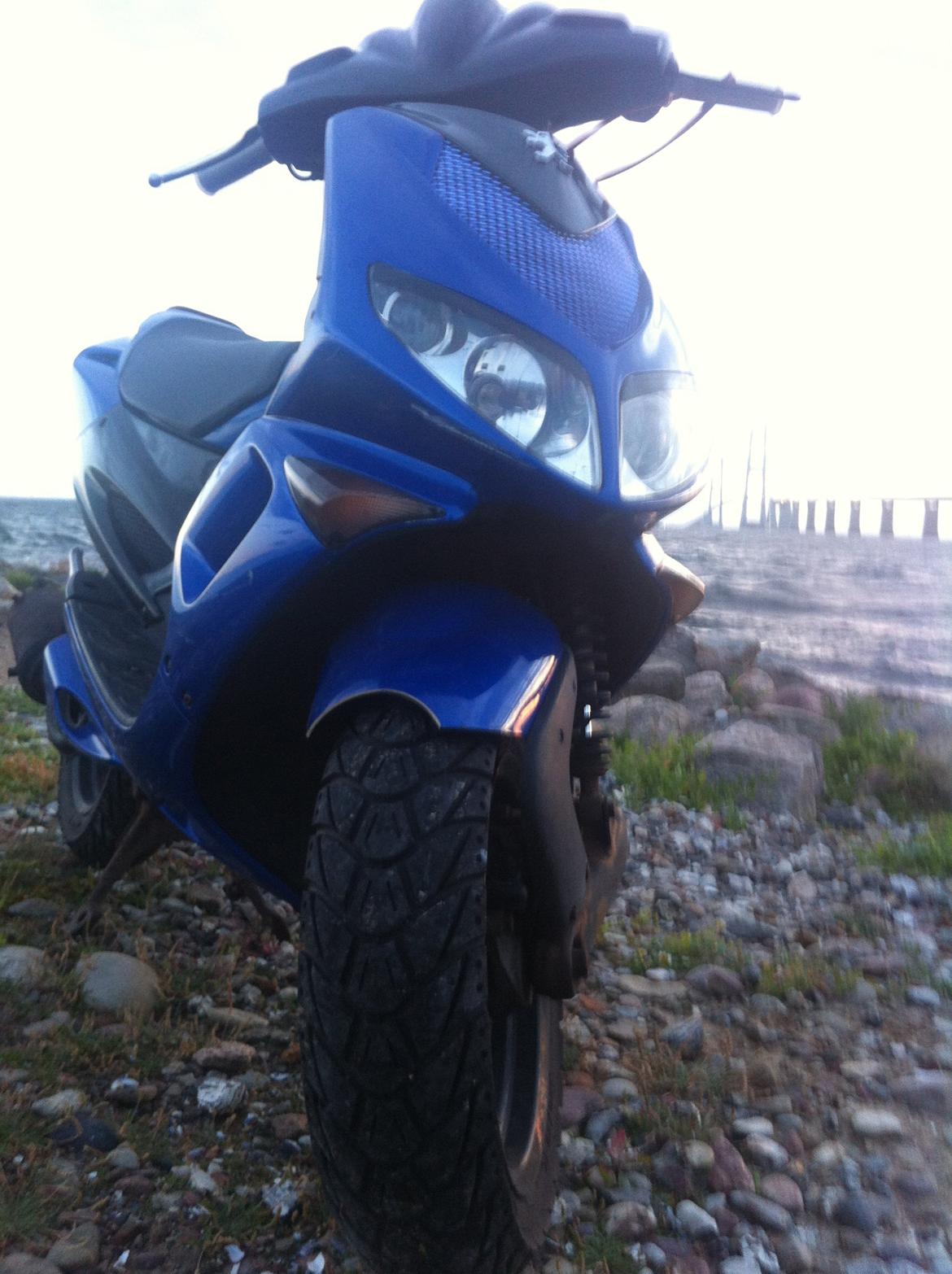 Peugeot Speedfight 2 (Totalt skadet) :'( billede 5