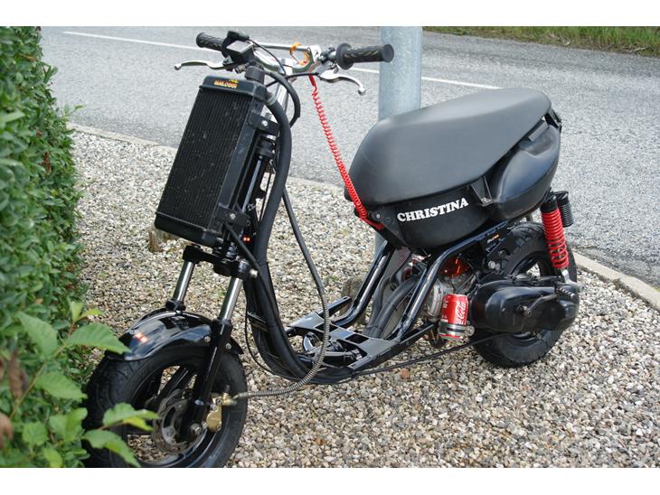 {{currentPhoto.altText}} billede {{currentPhoto.number}}