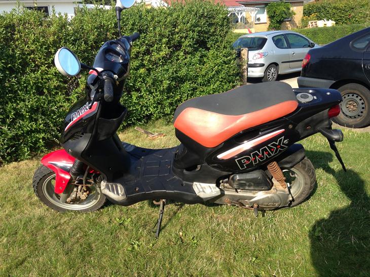 {{currentPhoto.altText}} billede {{currentPhoto.number}}