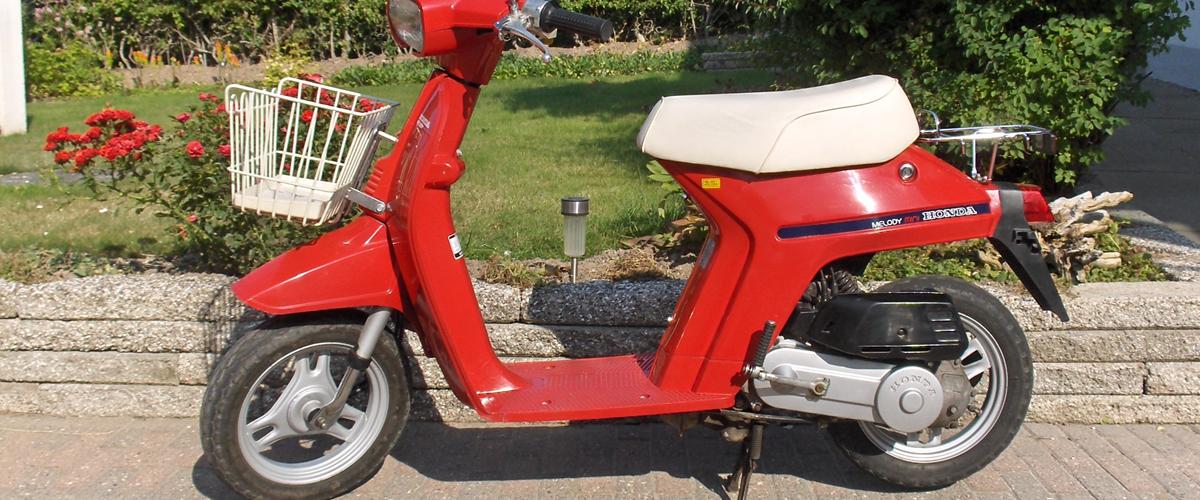 honda melody moped