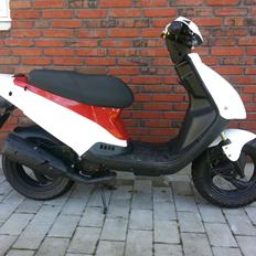 PGO Hot 50 Tornado Solgt for 4500