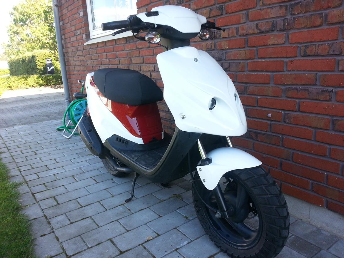 PGO Hot 50 Tornado Solgt for 4500 billede 2