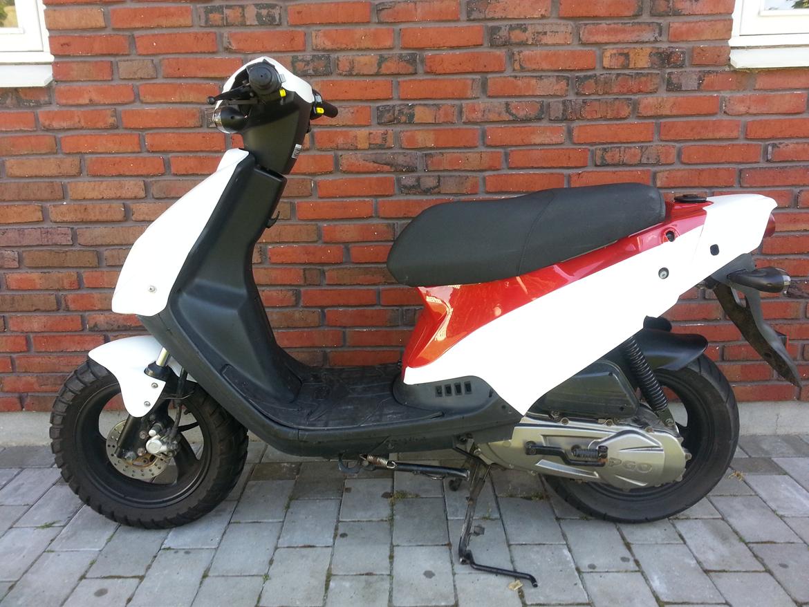 PGO Hot 50 Tornado Solgt for 4500 billede 6