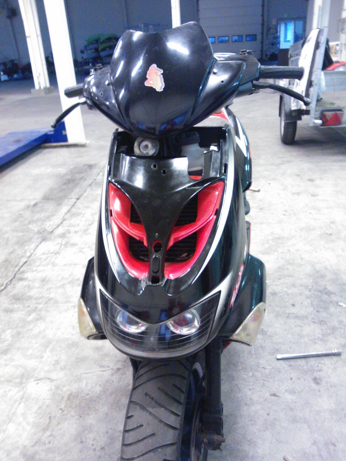 Aprilia SR50 DI-TECH LC billede 1