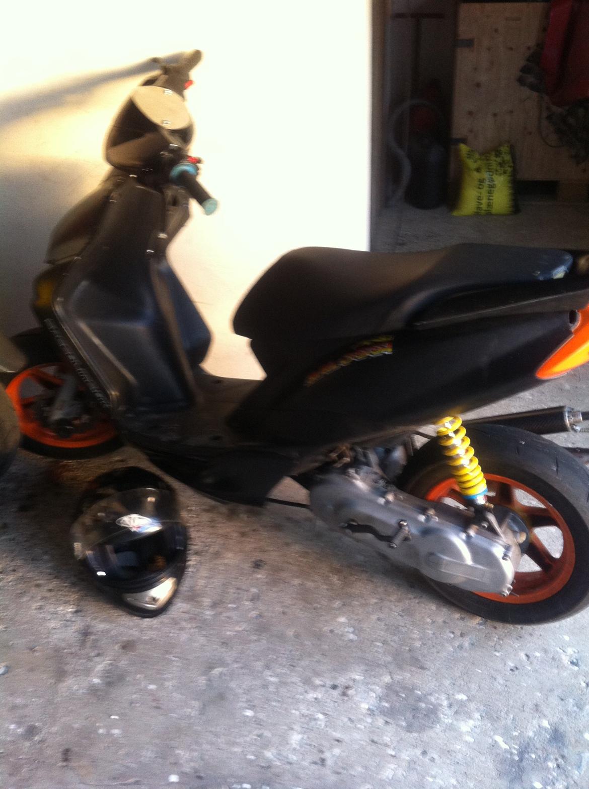 Yamaha jog r (banegeden) billede 1