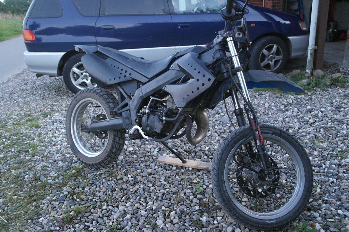 Derbi Senda 50 (smadret i et trafik uheld) billede 3