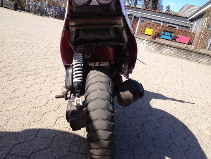 {{currentPhoto.altText}} billede {{currentPhoto.number}}