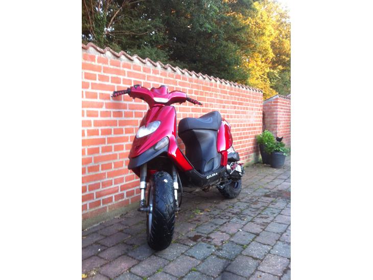 {{currentPhoto.altText}} billede {{currentPhoto.number}}