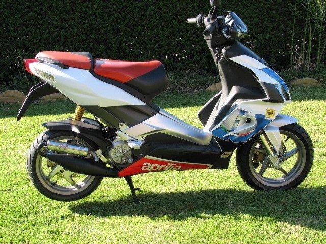 Aprilia SR 50 billede 2