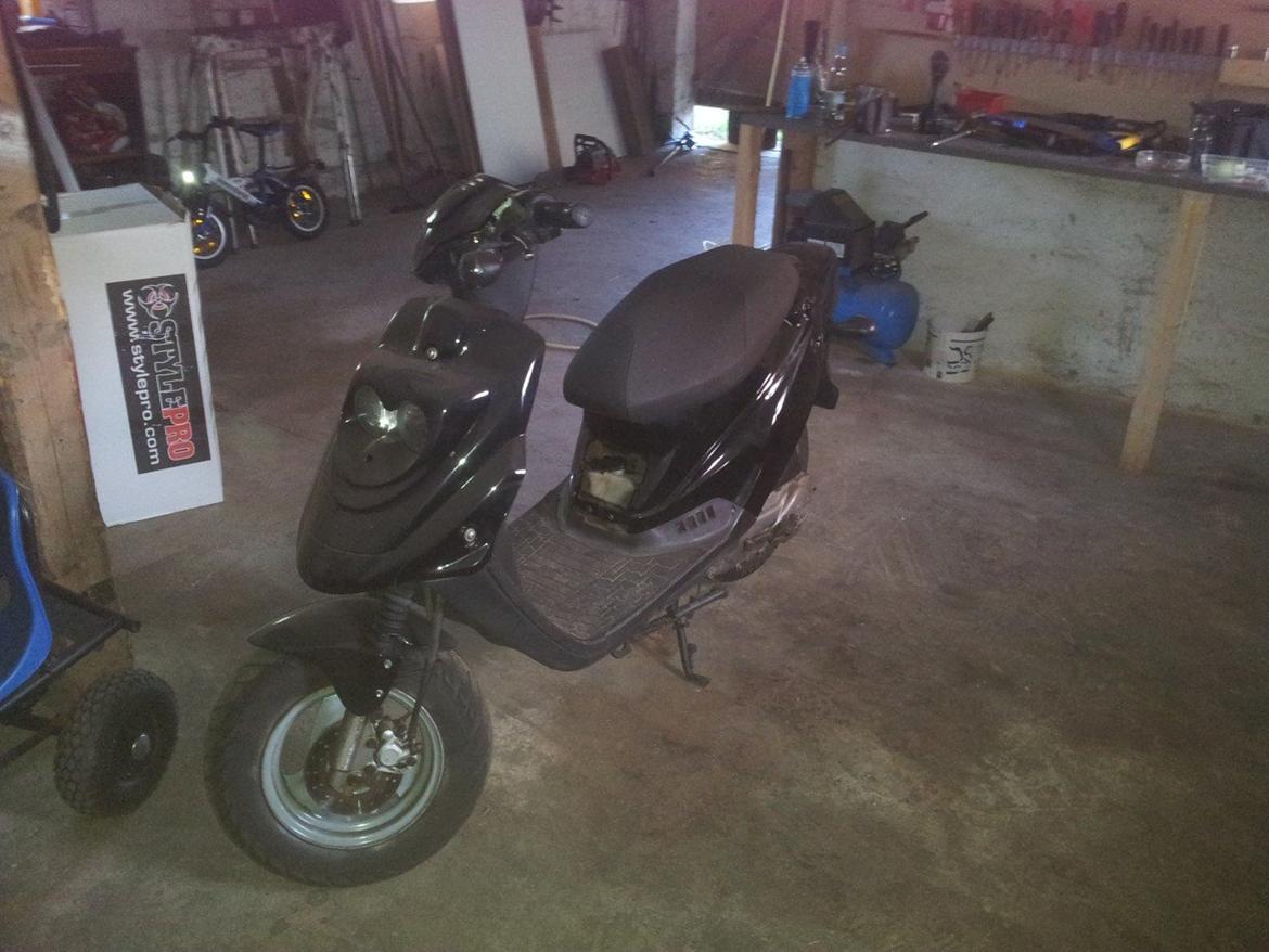 PGO HOT 50 - min fine hot 50 inden jeg fik sat hvide skjolde på den. billede 14