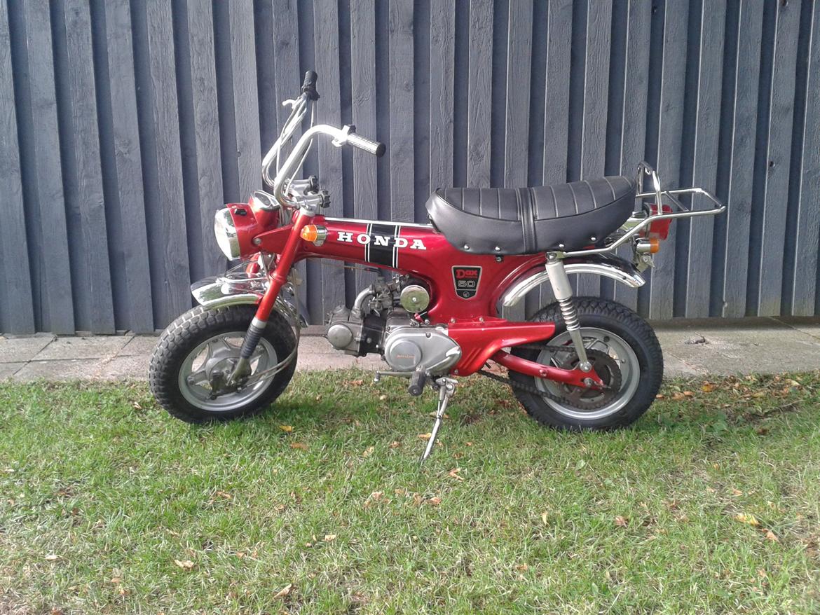 Honda Dax ST50 billede 1