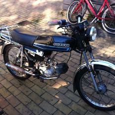 Suzuki DM 50