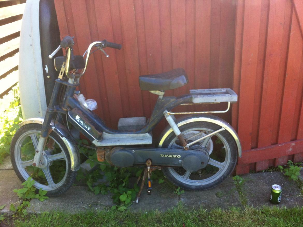 Vespa Bravo - Knallerten så således ud da jeg hentede den billede 5