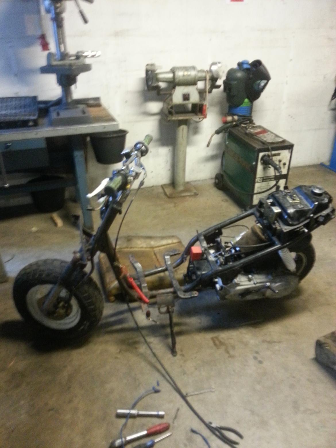 PGO HOT 50 billede 4