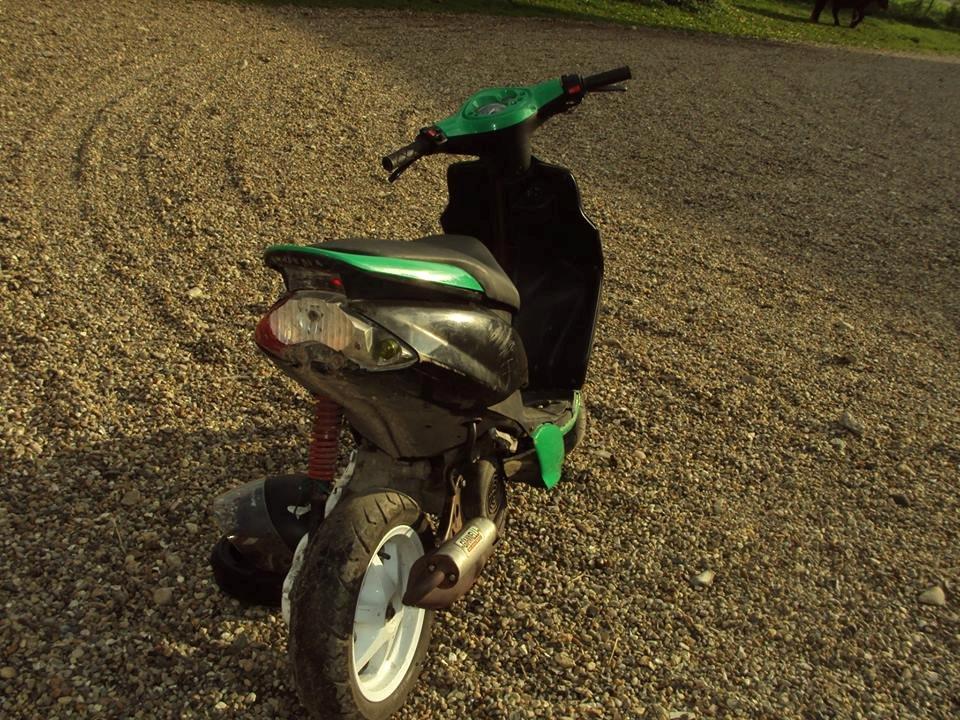 Yamaha Jog R Monster Stickers . billede 23