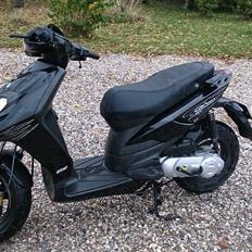 Piaggio Thyphoon 30km/t
