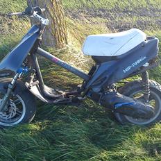 Yamaha Jog as/Neos væk