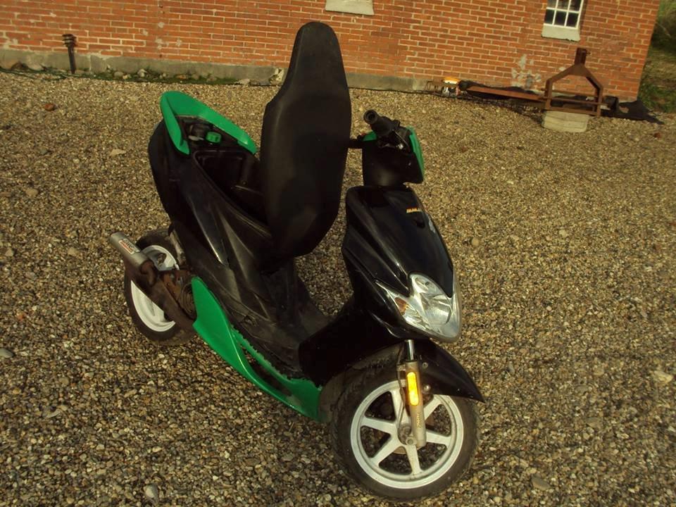 Yamaha Jog R Monster Stickers . billede 16