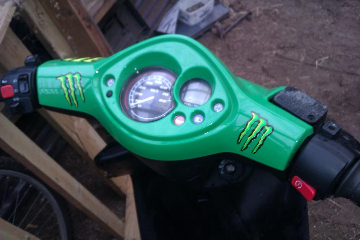 Yamaha Jog R Monster Stickers . billede 7