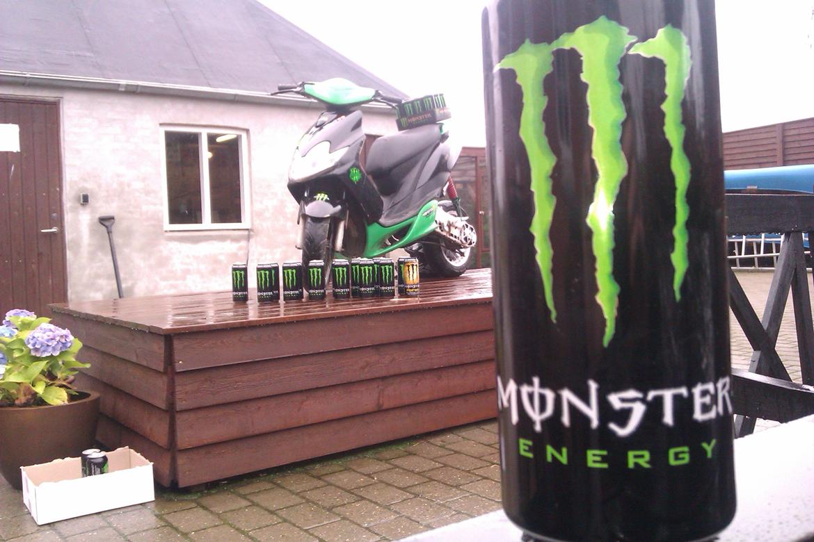 Yamaha Jog R Monster Stickers . billede 2