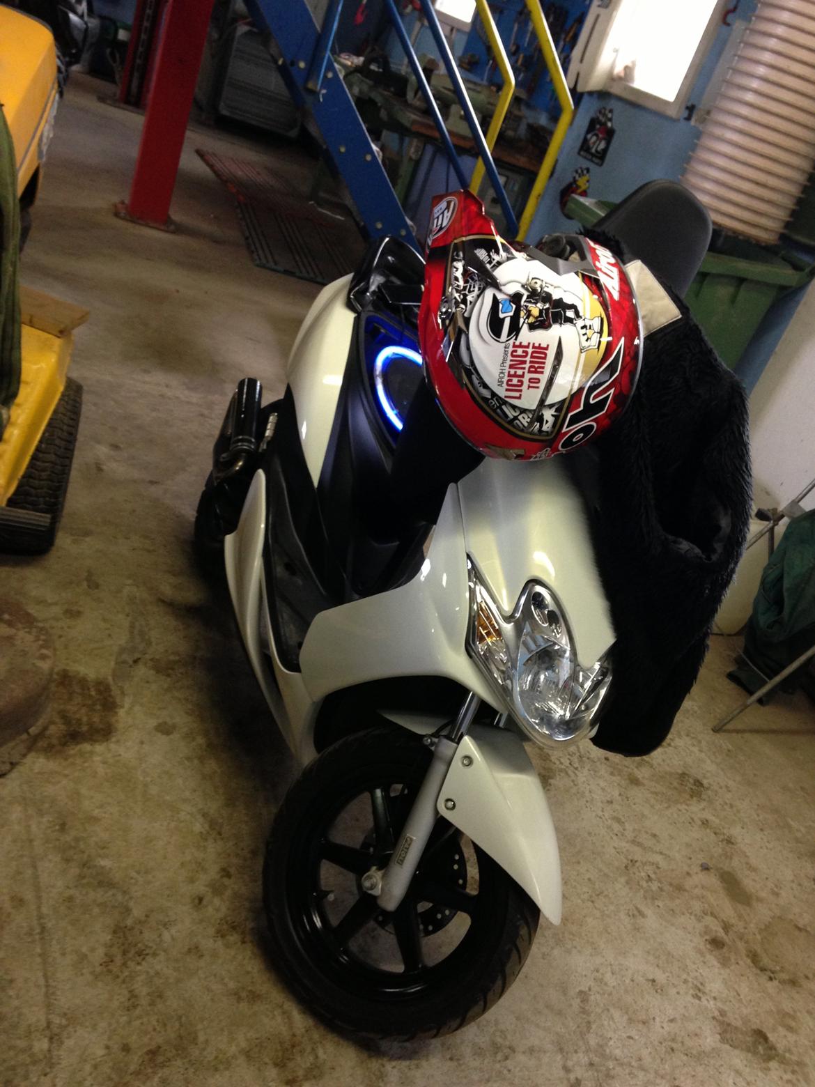 Yamaha jog r billede 1