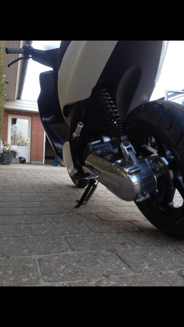 Yamaha jog r billede 5