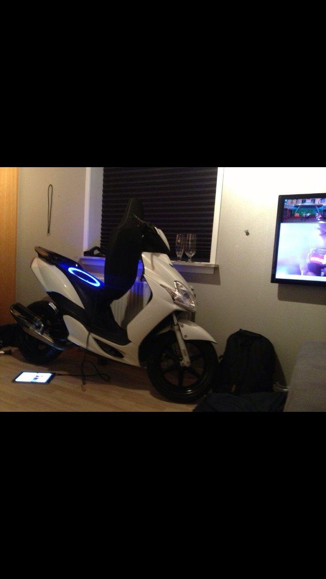 Yamaha jog r billede 6