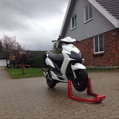 Yamaha Jog RR Ts T7 - splittet -