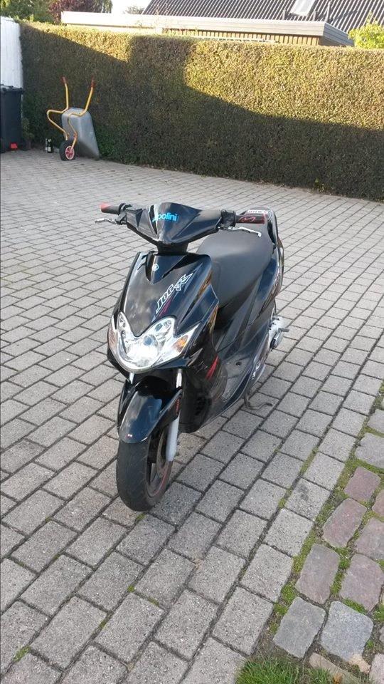 Yamaha jog r billede 1