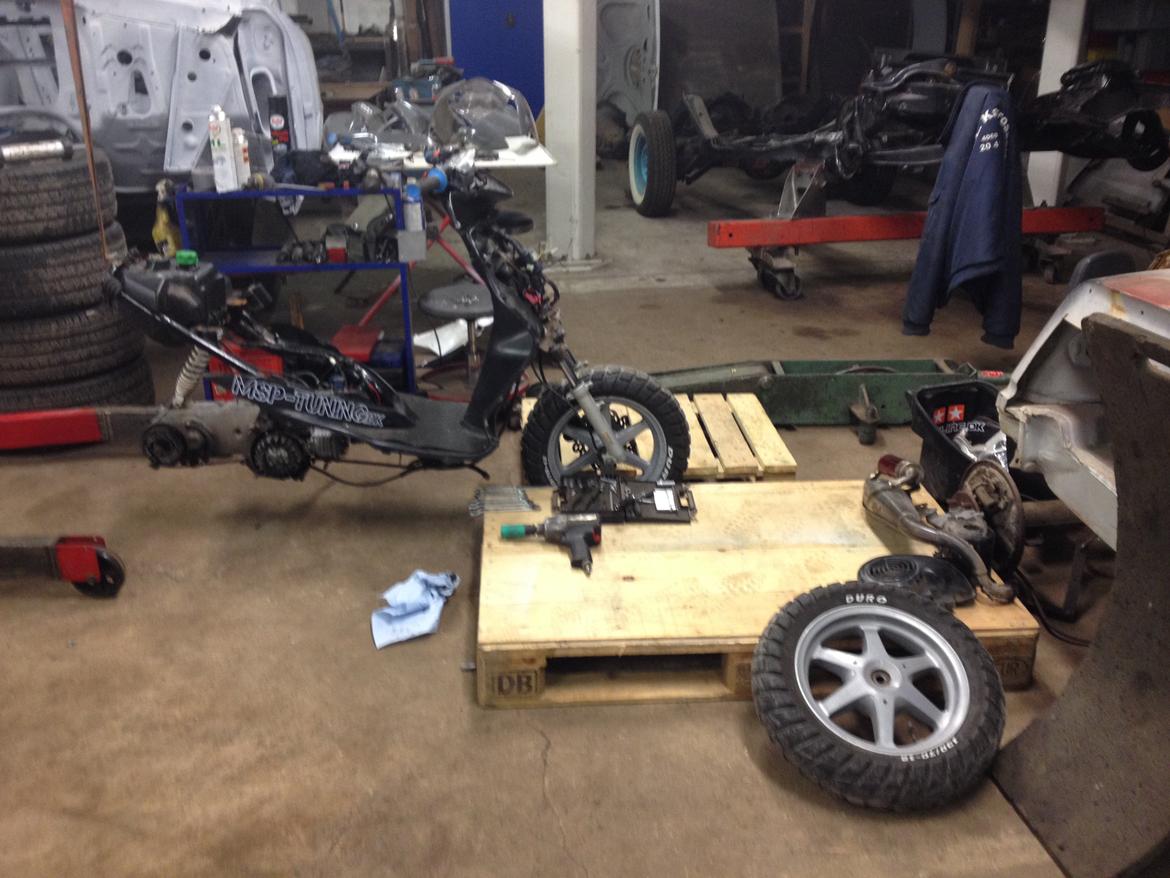 Yamaha jog r AC MK2 billede 10