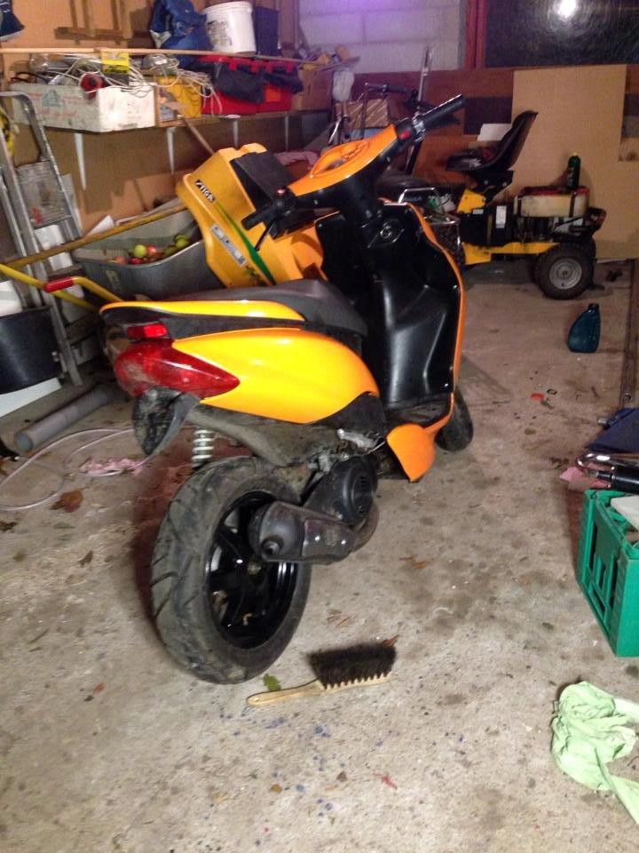 Yamaha jog R billede 8