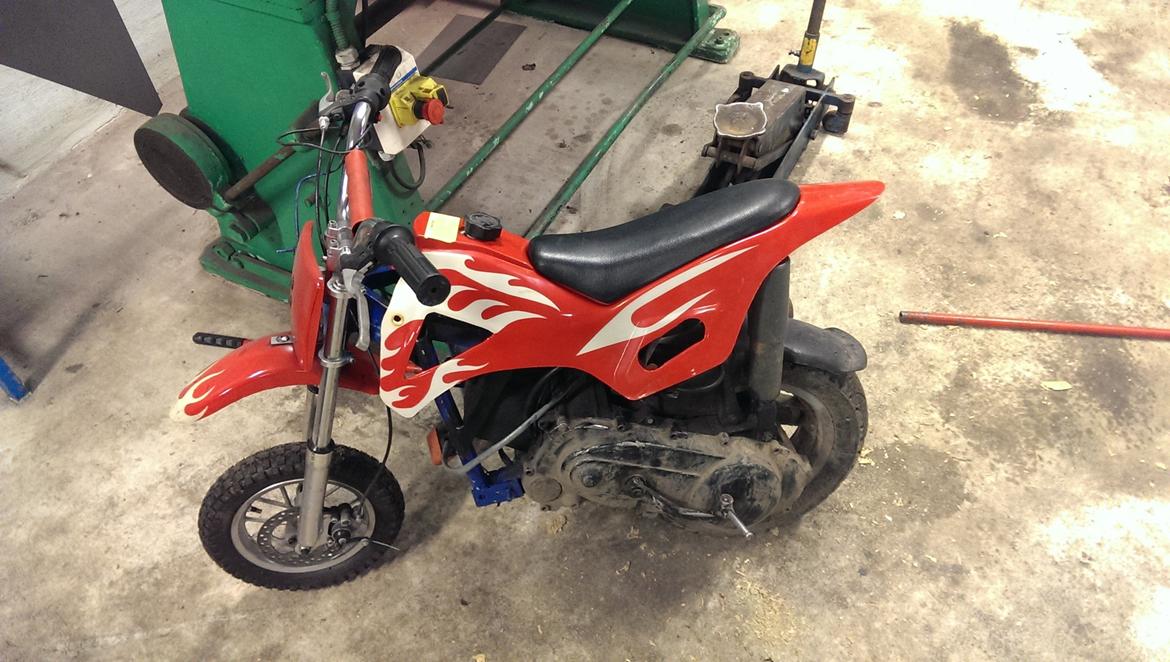 Piaggio pocket bike crosser med zip/hiper motor billede 3