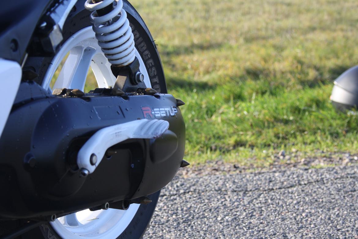 Yamaha jog R billede 18