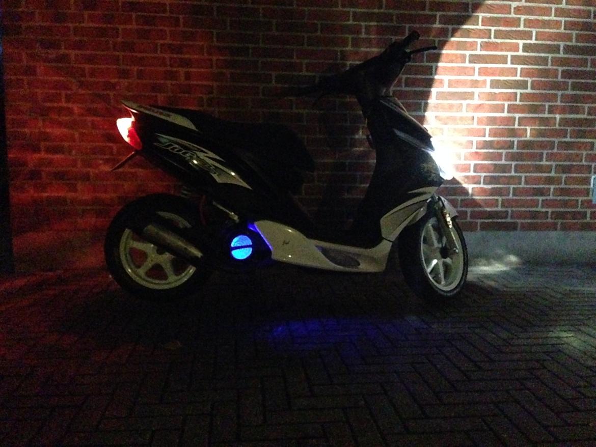 Yamaha jog R billede 11