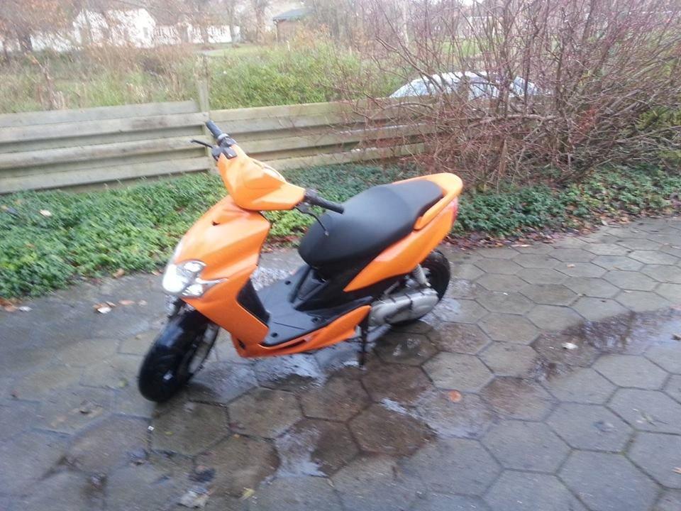 Yamaha jog R billede 3