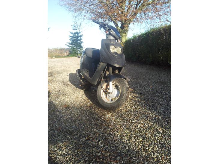 {{currentPhoto.altText}} billede {{currentPhoto.number}}