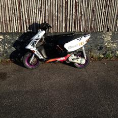 Aprilia Sonic Team speed t7. Luna 3,0