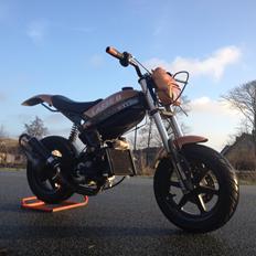 Suzuki street (jog r) før