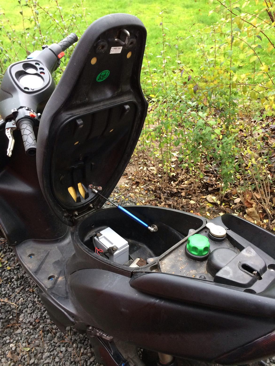 Yamaha Jog r  ( Harry )  billede 8