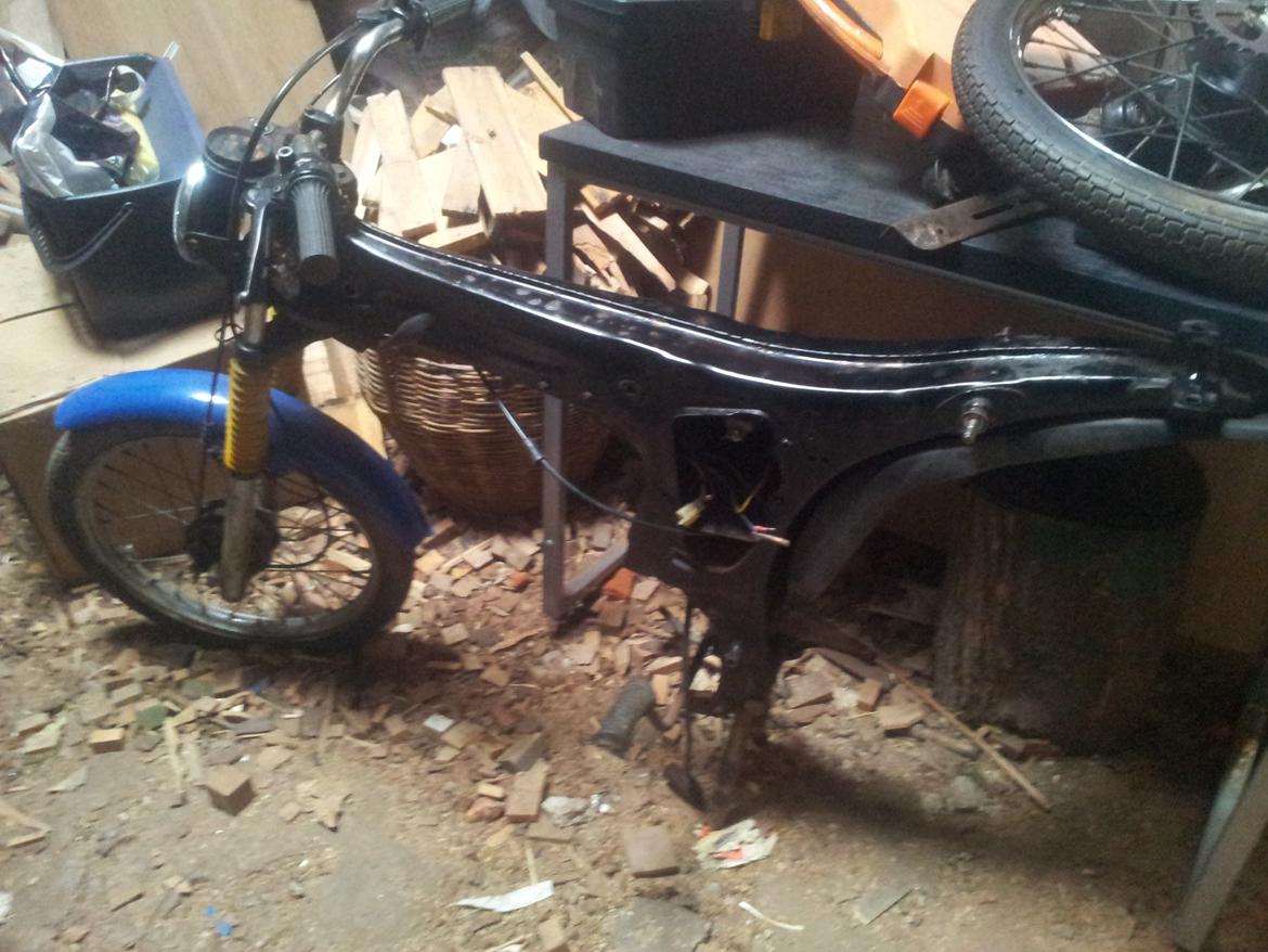 Yamaha FS1 2 Gears - Skærme males senere og stel slibes ren billede 3