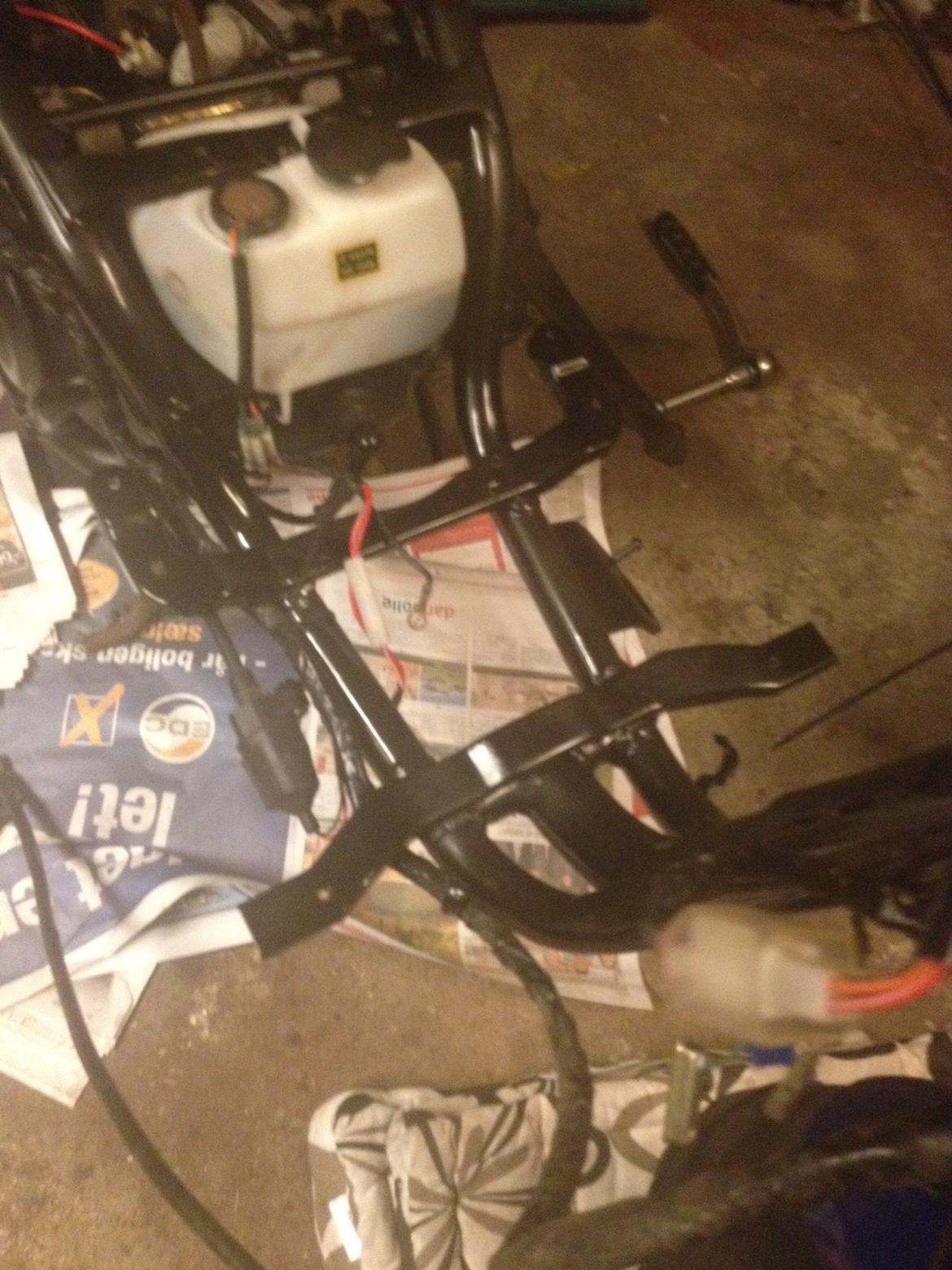 PGO Hot 50 (BLACK SHADOW) billede 3