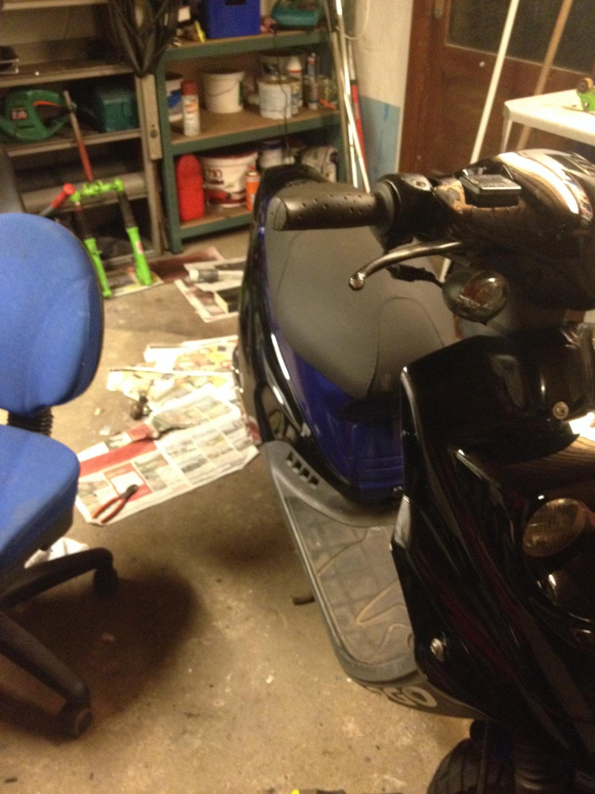 PGO Hot 50 (BLACK SHADOW) billede 10