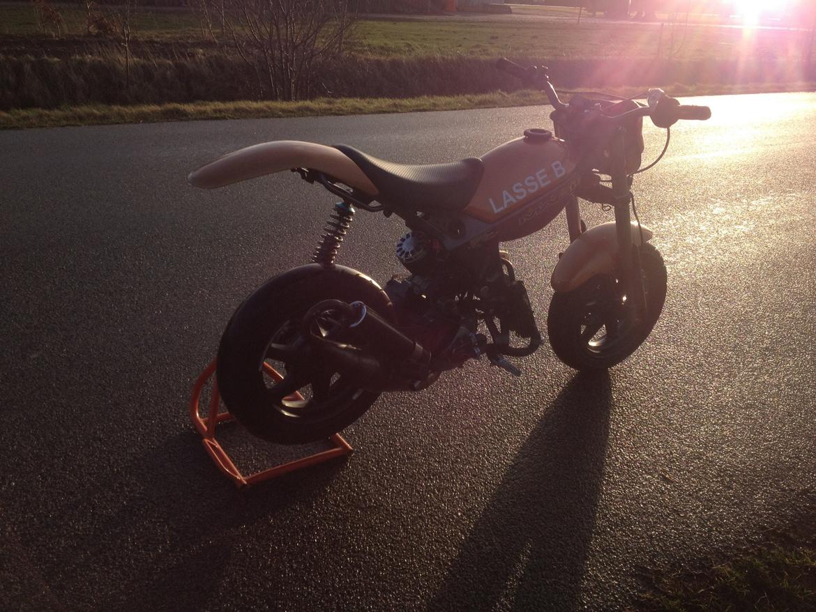 Suzuki street (jog r) før billede 4