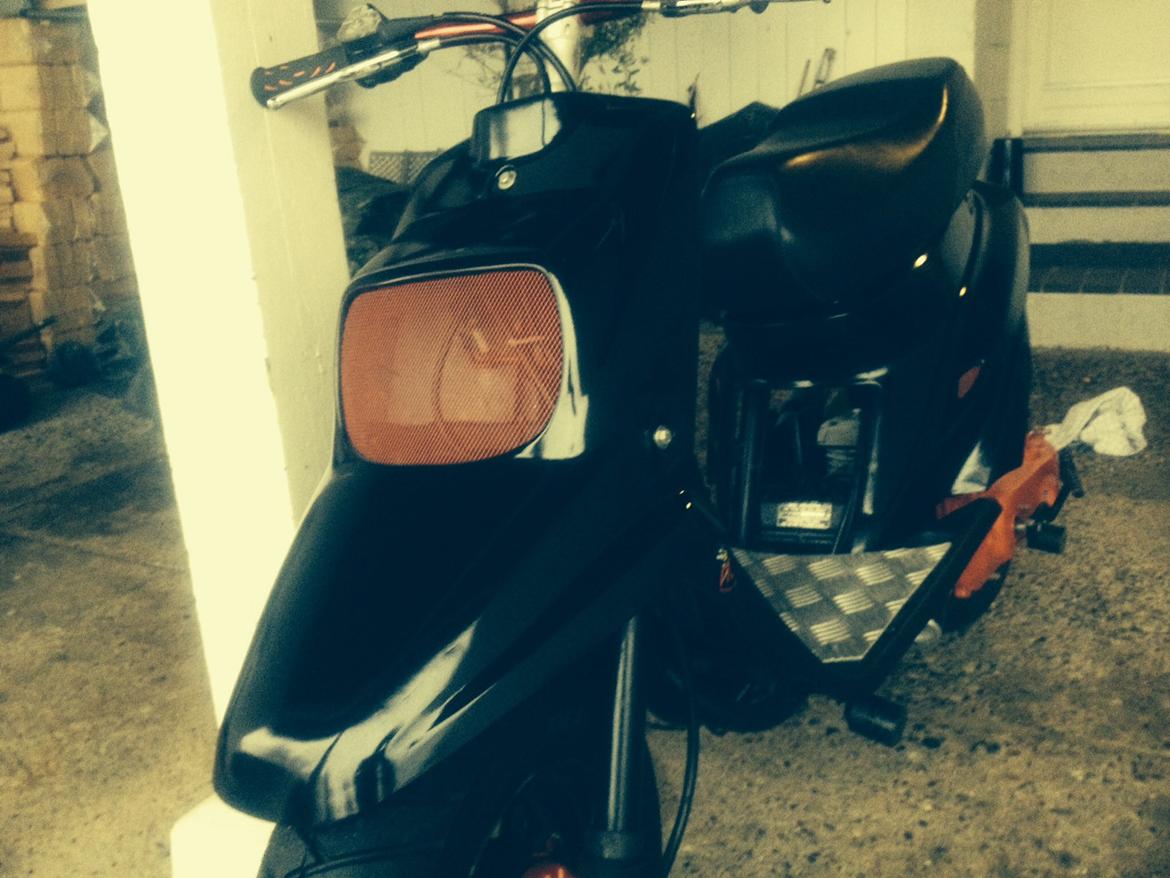Yamaha Booster costum solgt og savnet (Betty) billede 6