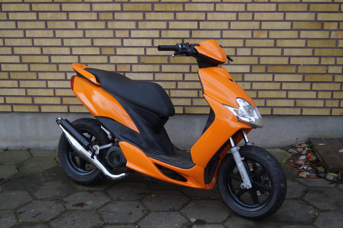 Yamaha jog R billede 1