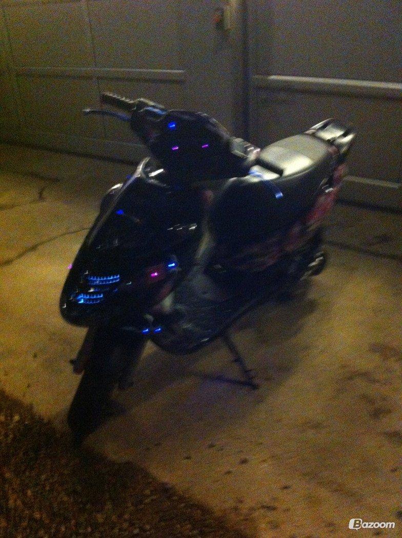 Aprilia Sonic "The Pink Lady" billede 1