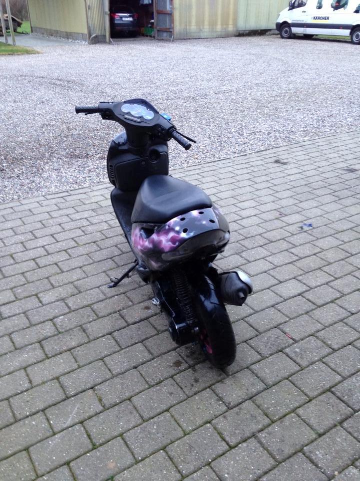 Aprilia Sonic "The Pink Lady" billede 4