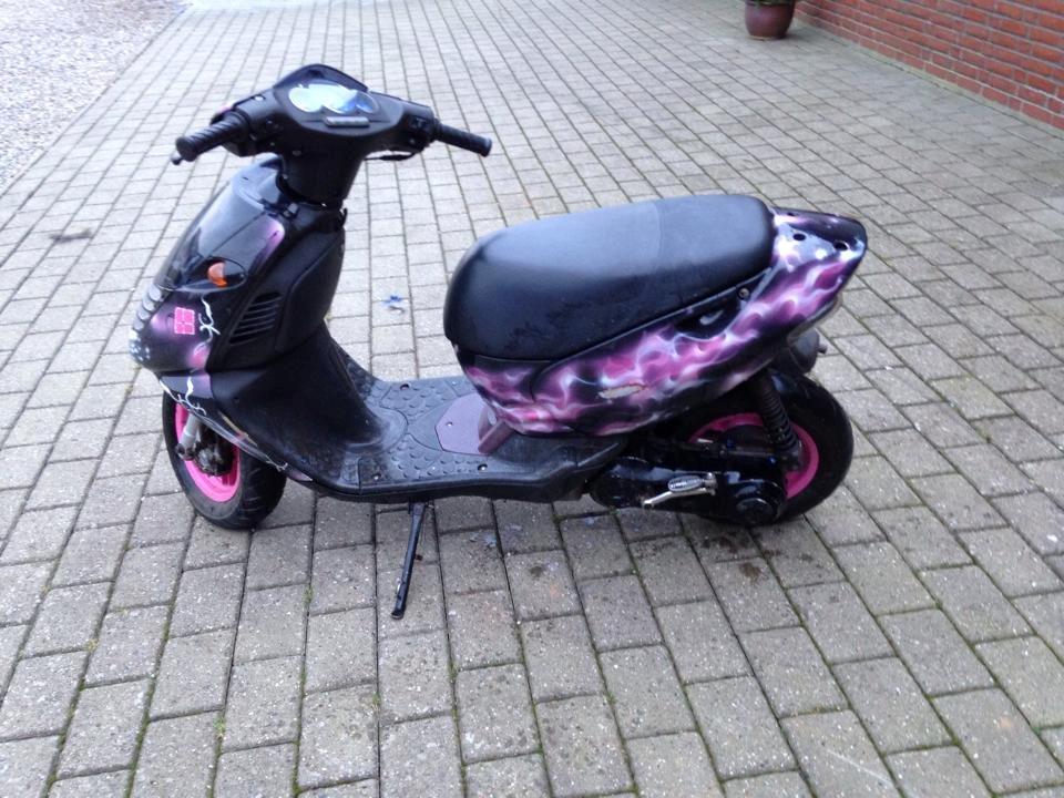 Aprilia Sonic "The Pink Lady" billede 5
