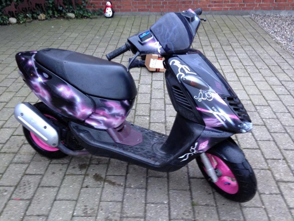 Aprilia Sonic "The Pink Lady" billede 8