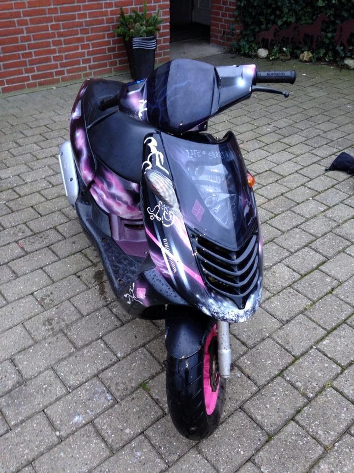 Aprilia Sonic "The Pink Lady" billede 9